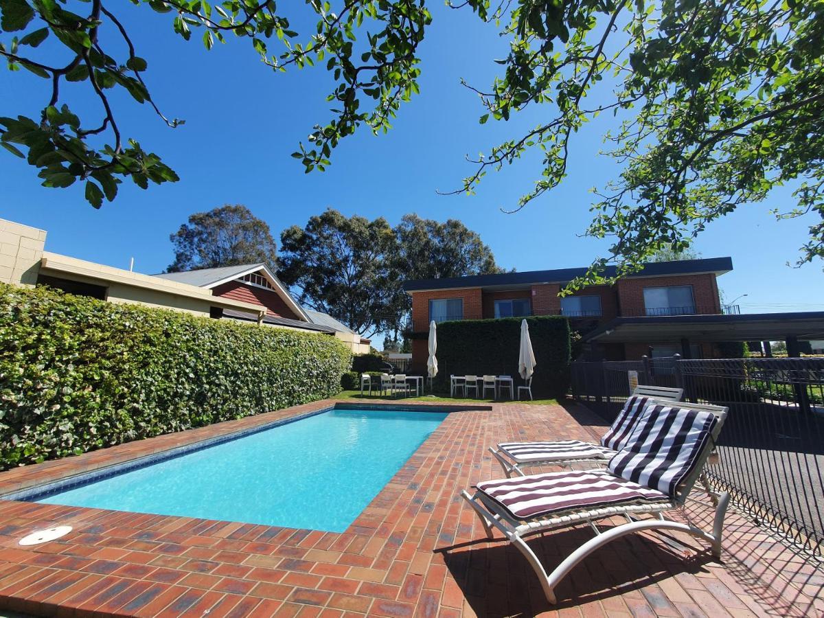 Parkview Motor Inn And Apartments Wangaratta Luaran gambar