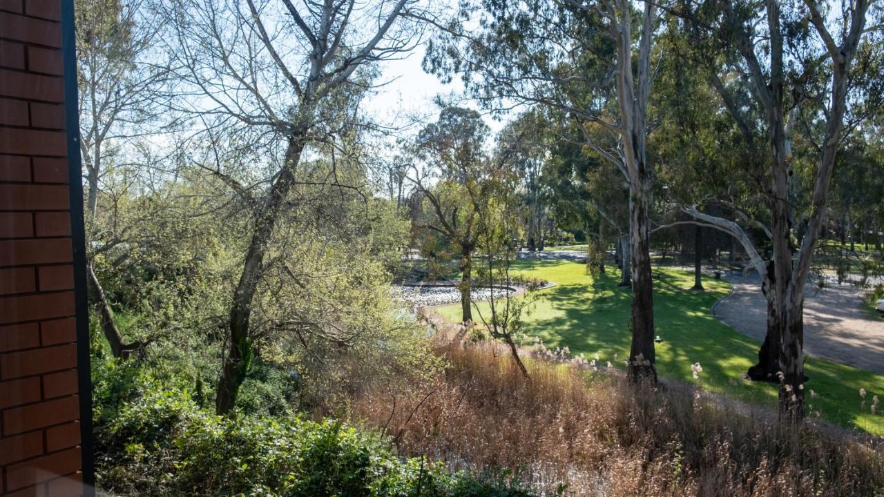 Parkview Motor Inn And Apartments Wangaratta Luaran gambar